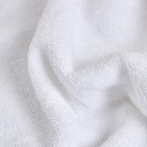 Image of فوطة فندقية باللون الأبيض