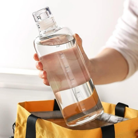 Image of زجاجة مدرجة بالتوقيت من الزجاج