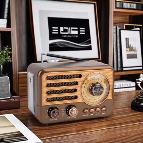 Image of راديو محمول بتصميم كلاسيك