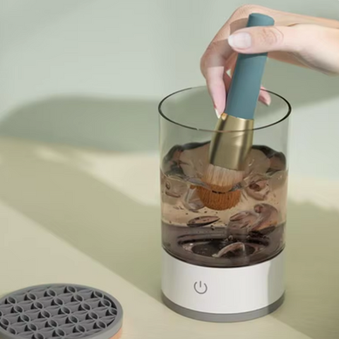 Image of ماكينة غسيل فرش الميكب