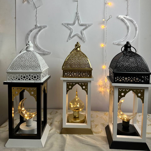 Image of فانوس خشب * معدن