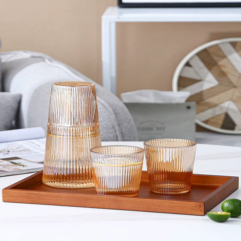 Image of قارورة مياه + كوب