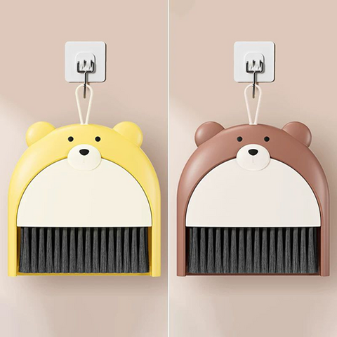 Image of طقم جاروف ميني شكل دبدوب