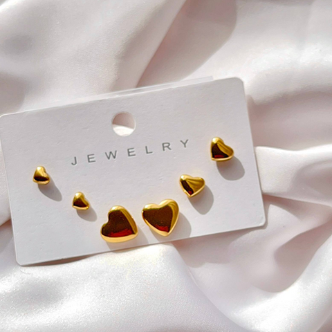 Image of طقم حلقان شكل قلب 3 قطع