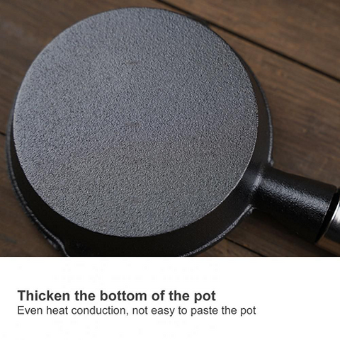 Image of طاسة زهر بيد خشب