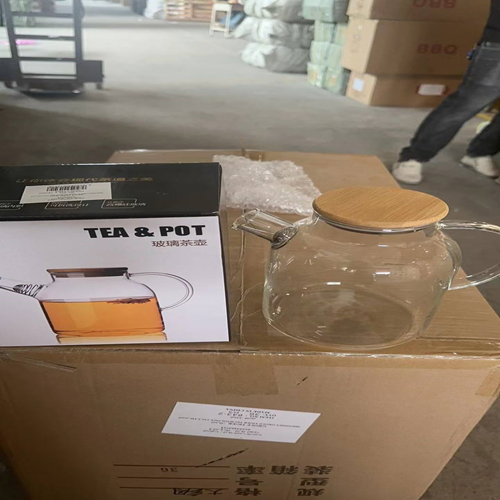 براد بايركس بغطاء خشب