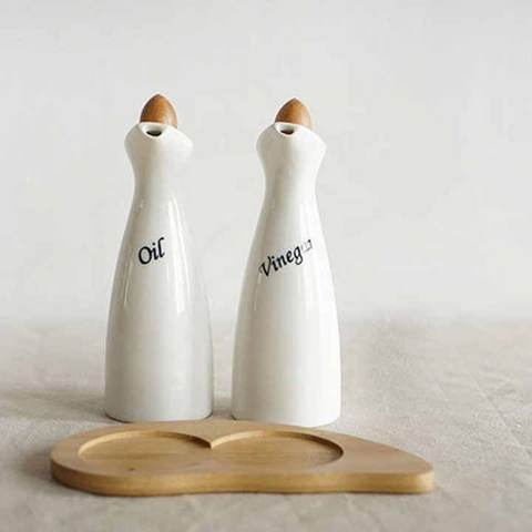 Image of طقم للزيت والخل بورسلين 2 قطعة