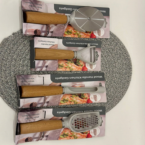 Image of طقم رفايع بيد خشب 4 قطع