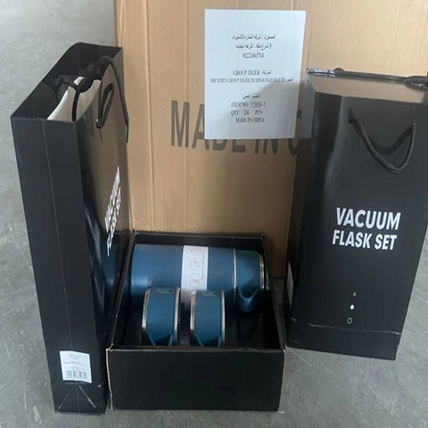 Image of ترمس حراري مع 3 أكواب