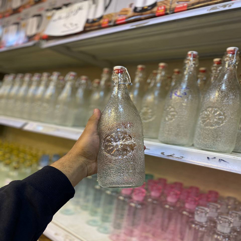 Image of زجاجة مياه و عصائر