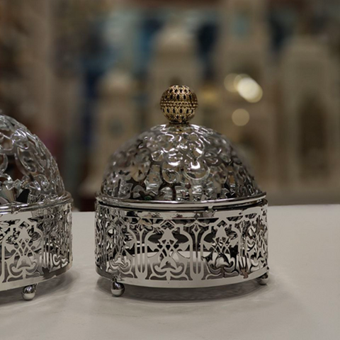 Image of علبة فضي للتمر والتسالي