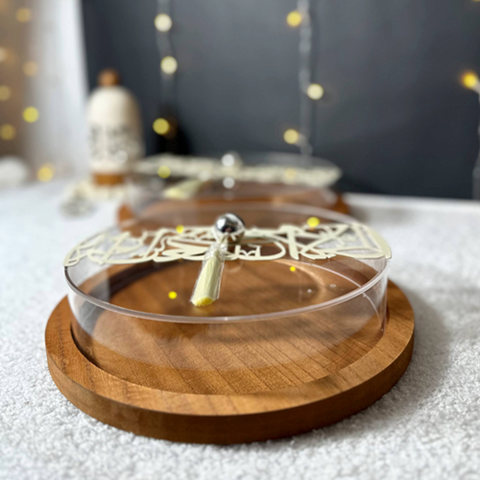 Image of صينية خشب بغطاء بخطوط عربية