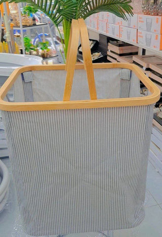 Image of باسكت غسيل بيد خشب