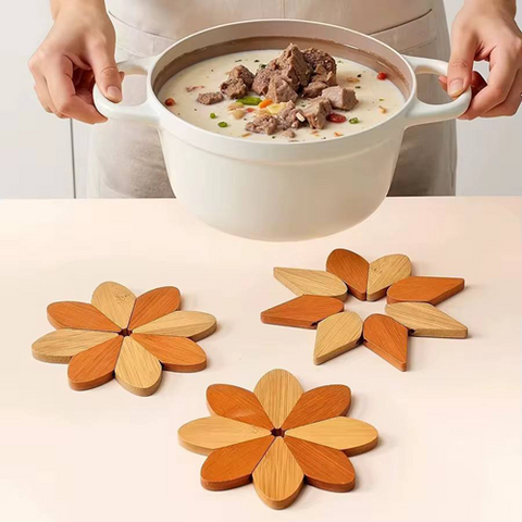 Image of كوسترات بستاند شكل وردة