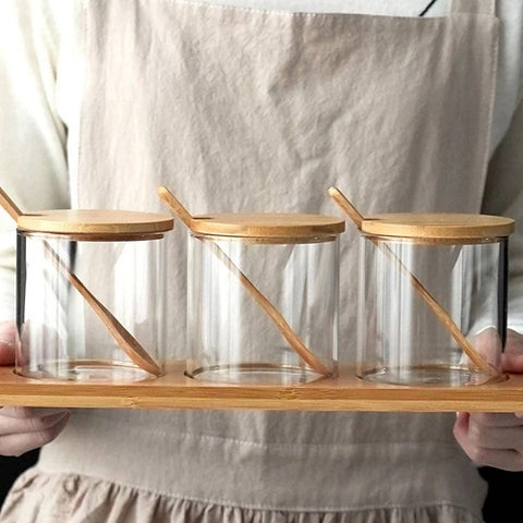 Image of طقم توابل زجاج بقاعدة خشبية