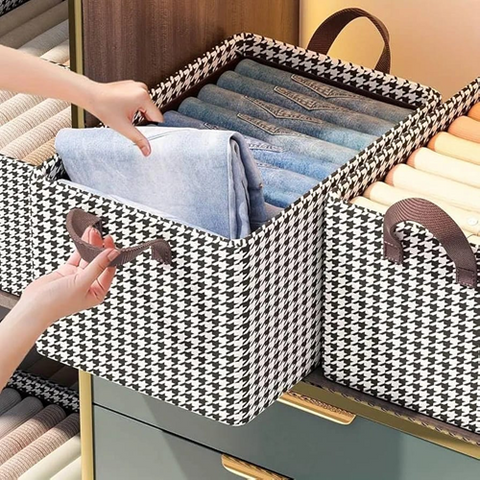 Image of منظم ملابس بقوائم معدن