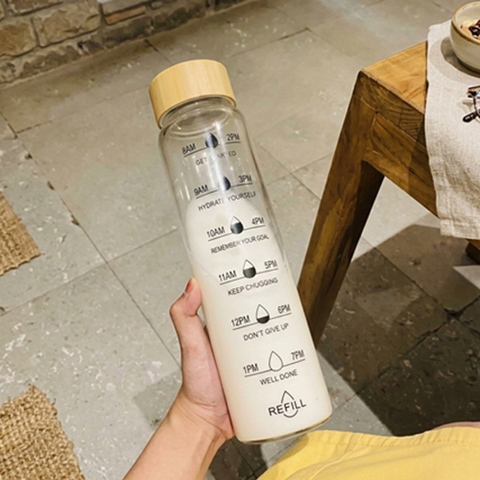 Image of زجاجة مياه بغطاء خشبي