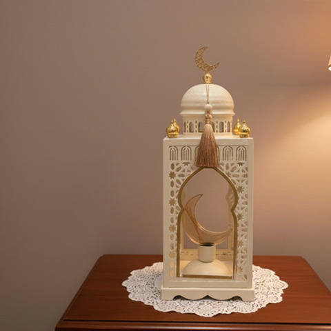 Image of فانوس بالهلال