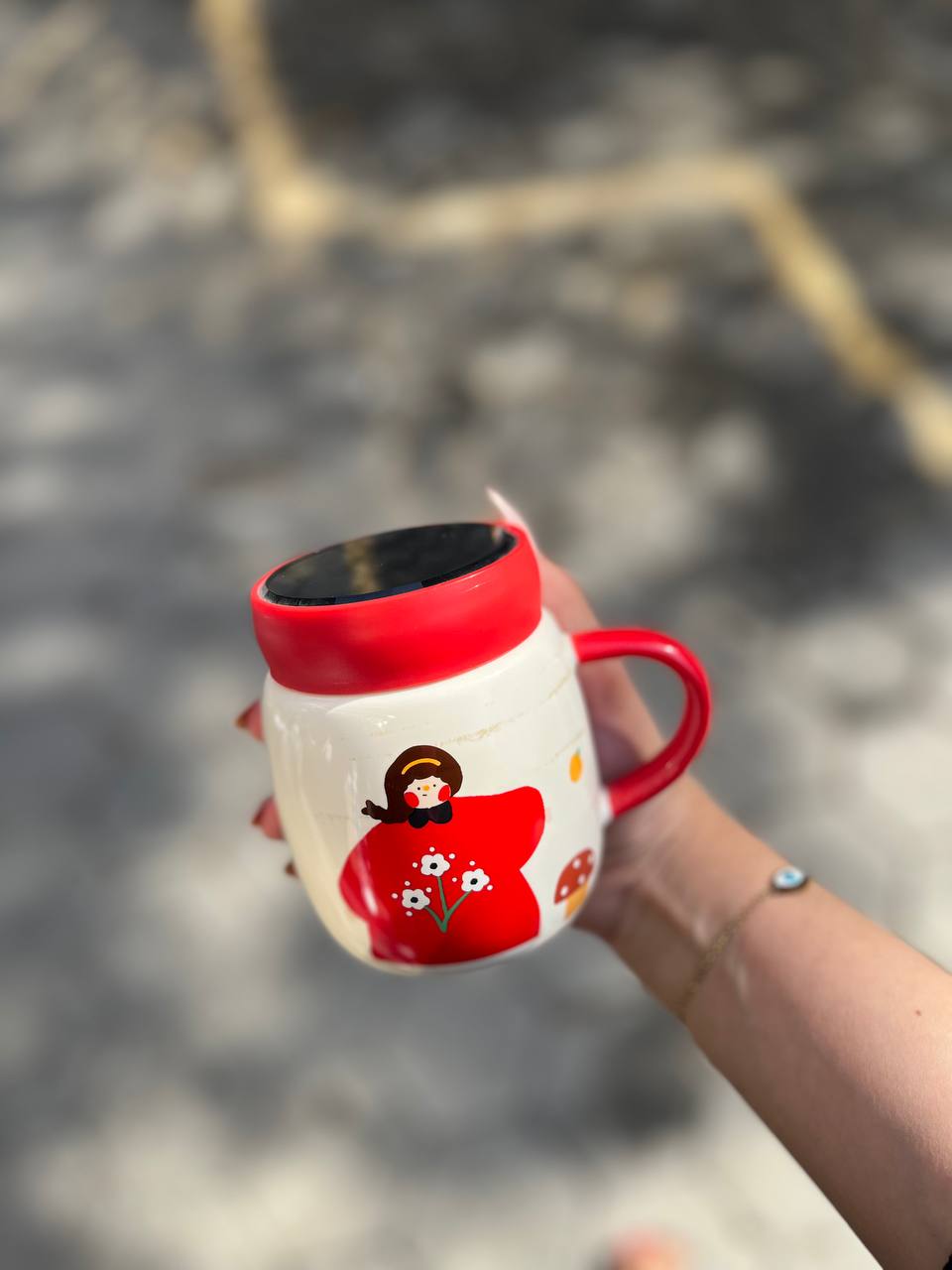 مج بغطاء برسومات كرتونية