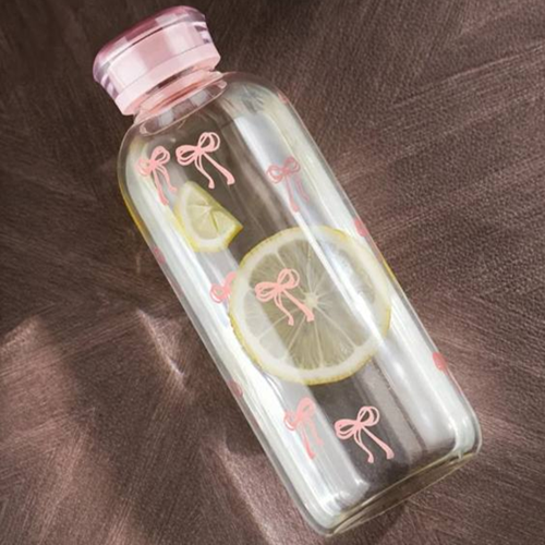 زجاجة مياه شكل فيونكة