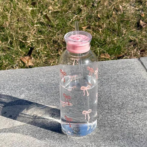 Image of زجاجة مياه شكل فيونكة