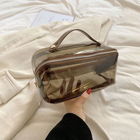 شنطة ميكب شفافة