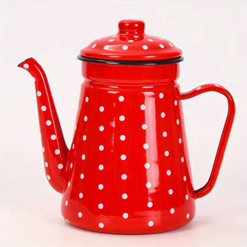 براد صاج باللون الأحمر