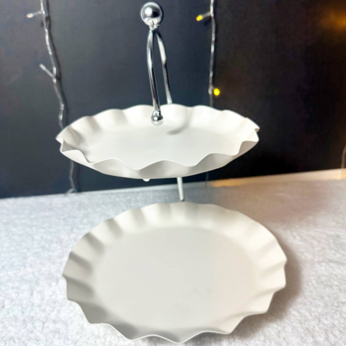 شيالة معدن 2 دور باللون الأبيض