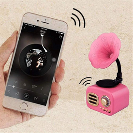 راديو شكل جرامافون باللون البينك