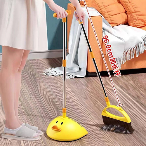 طقم جاروف بالمقشة شكل بطوط