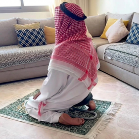 كرسي الصلاة المحمول