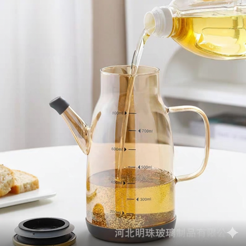 زياتة زجاج بغطاء ستانلس