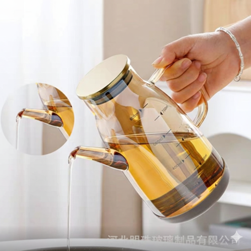 زياتة زجاج بغطاء ستانلس