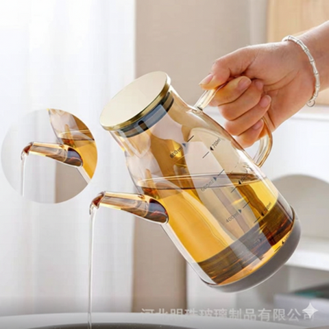 Image of زياتة زجاج بغطاء ستانلس