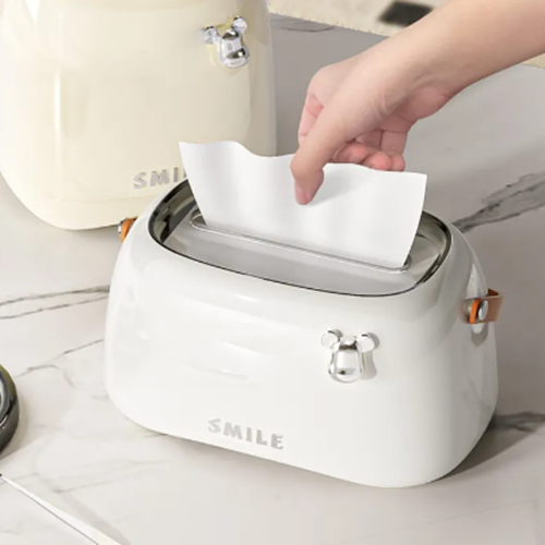 علبة مناديل بيد جلد