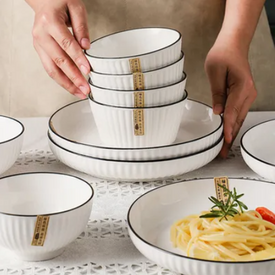 طقم 4 بولة بورسلين + 2 طبق