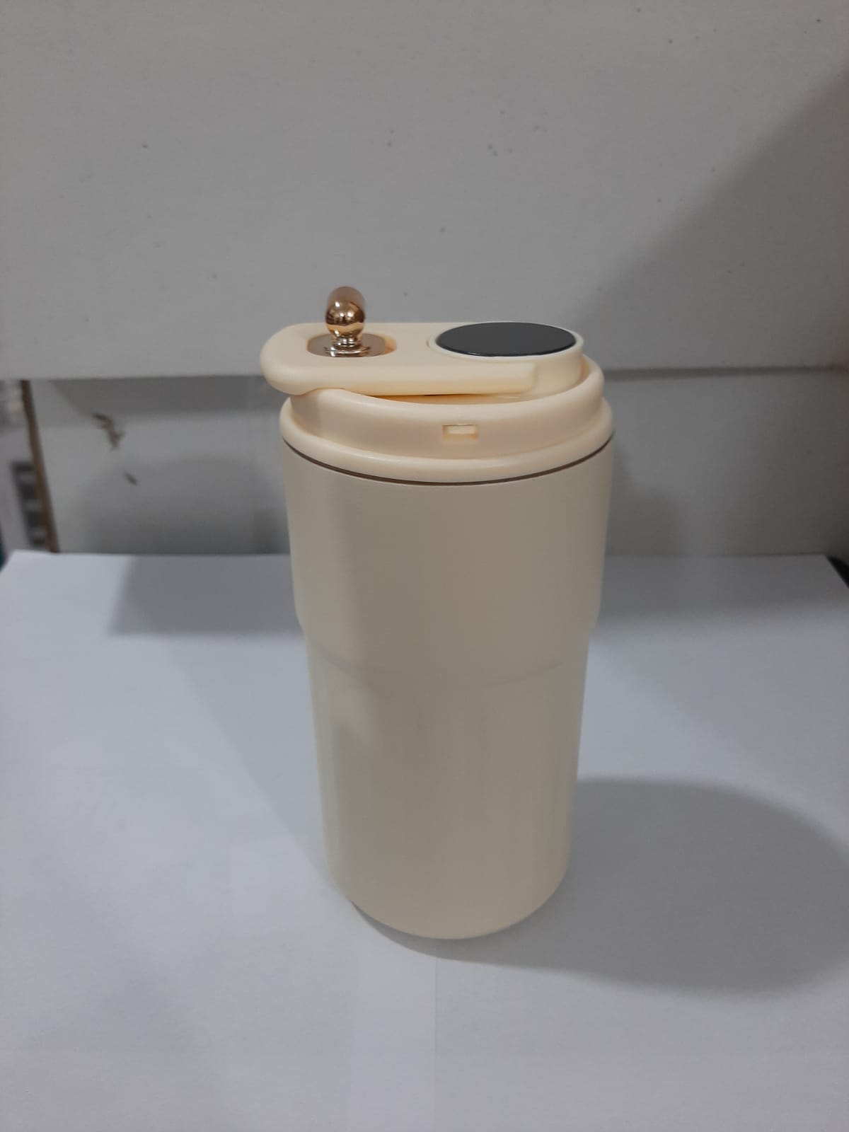 مج حراري بشاشة ديجيتال