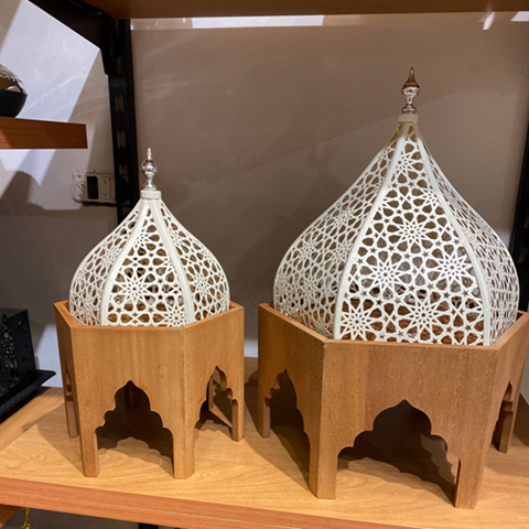 Image of طبق تقديم بغطاء قبة