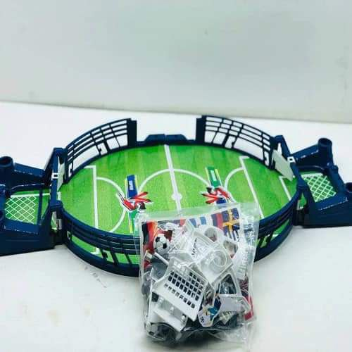 ملعب كرة قدم للأطفال