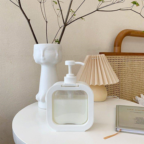 ديسبنسر الشامبو والكريمات