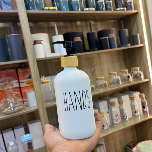 ديسبنسر زجاج للصابون و الكريمات