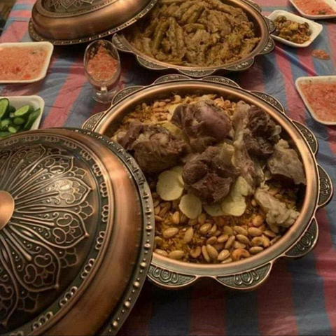 Image of سرفيس بغطاء لتقديم الطعام