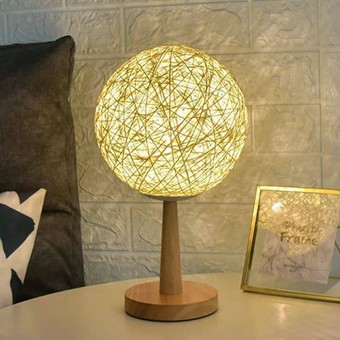 Image of أباجورة القمر المضيء