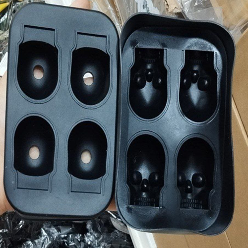 قالب ثلج شكل جمجمة