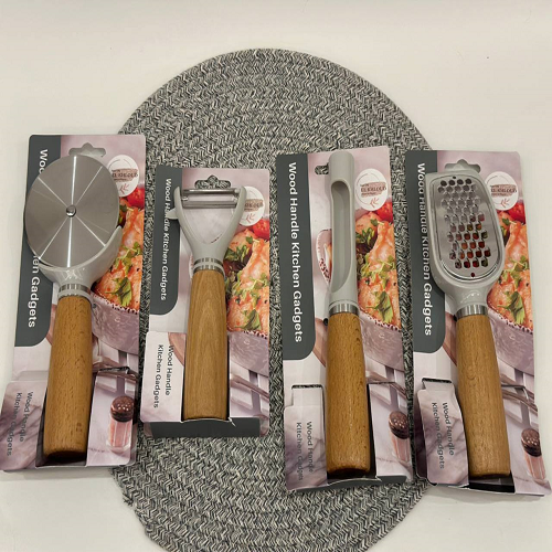 طقم رفايع بيد خشب 4 قطع