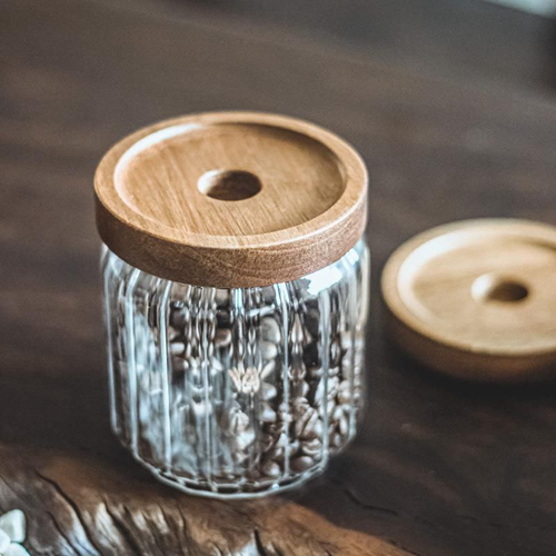 برطمان مضلع بغطاء خشبي