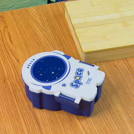 لانش بوكس شكل رائد فضاء