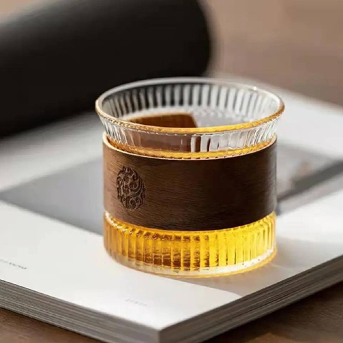 طقم استكانة بأطار خشب 6 قطع