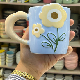 مج شكل وردة