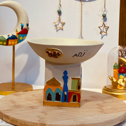 طبق تقديم التمر